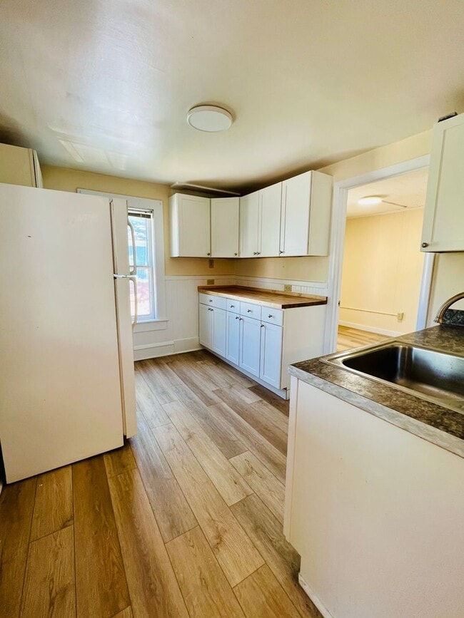 Building Photo - 50-52 Howard St