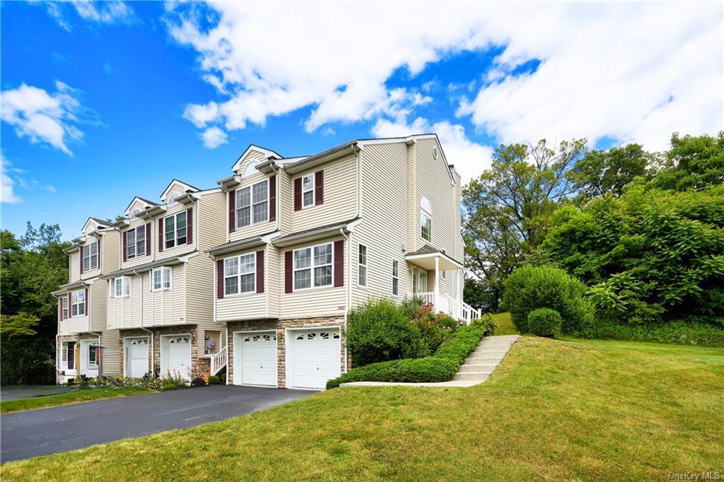 Primary Photo - 2402 Rockledge Ct