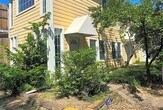 Primary Photo - 4031 Roswell St