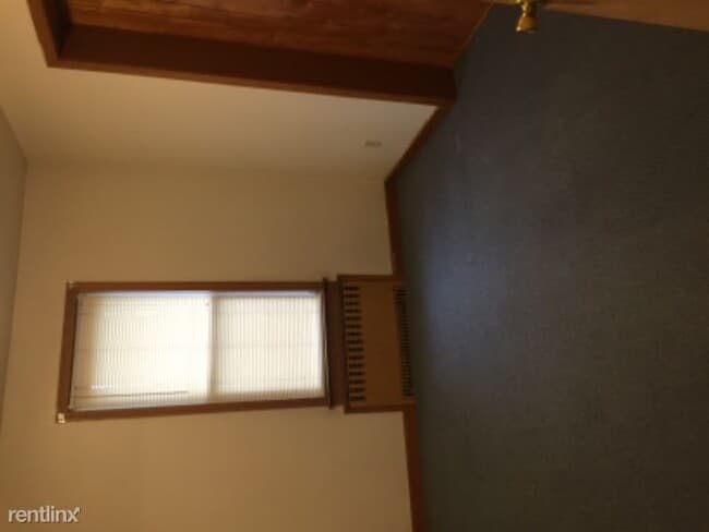 Building Photo - 413 Robinwood Rd