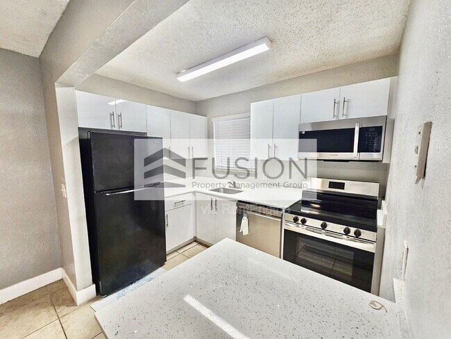 Foto del edificio - 400 NW 65th Ave