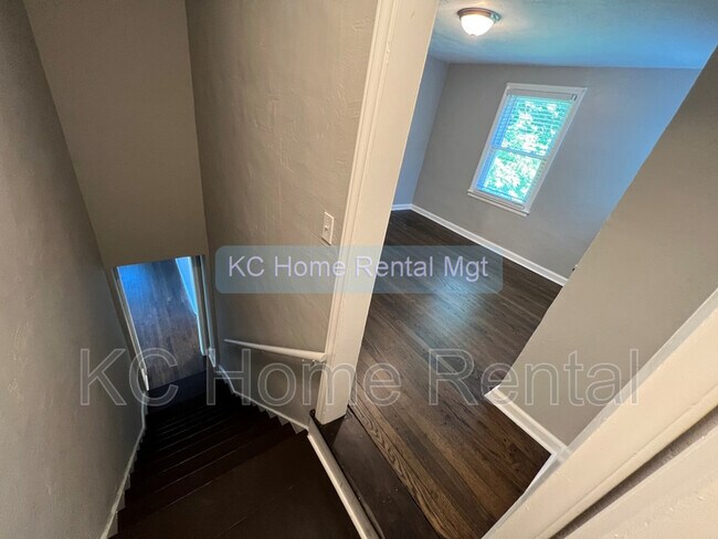 Foto del edificio - 4008 W 75th St