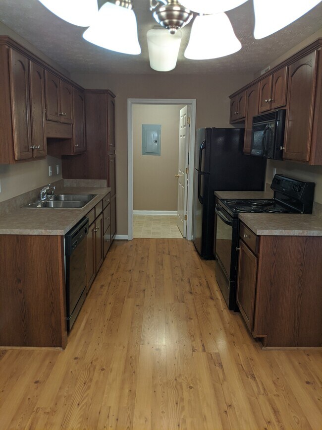 Building Photo - 10501 Chariot Run Ct