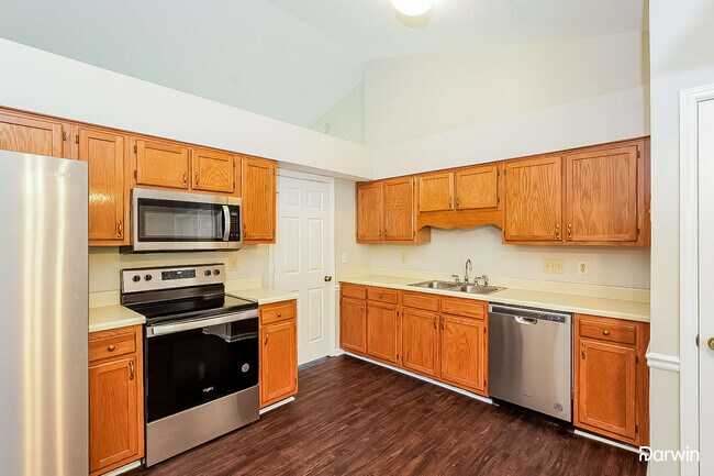 Foto del edificio - 1607 Coventry Woods Court, Greensboro, NC ...