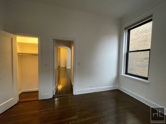 Foto del edificio - E 81st St