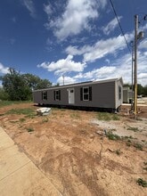 Building Photo - 400 Parker St