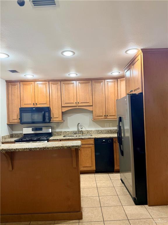 Building Photo - 22 N Ebony St