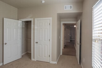 2BR, 2BA - 908SF - Heights at Battle Creek