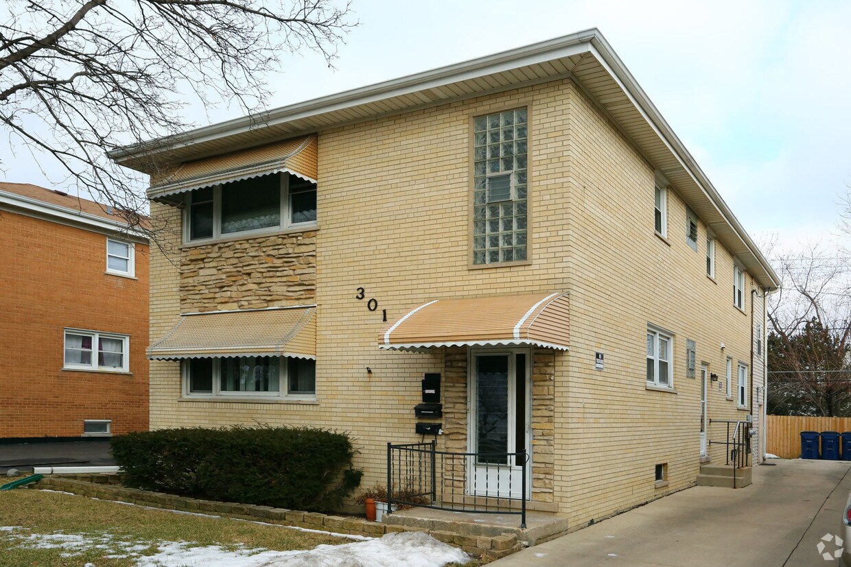 Primary Photo - 301 S Hale St
