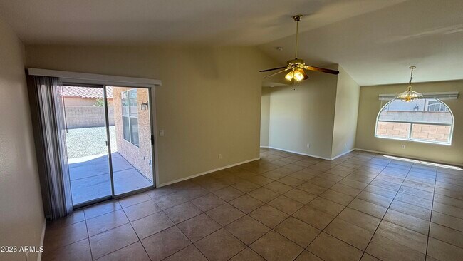 Building Photo - 12721 W Palm Ln