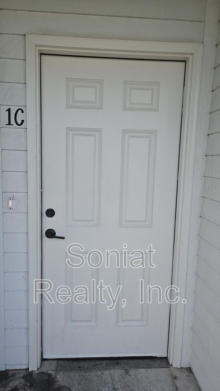 Building Photo - 4504 Pontchartrain Dr