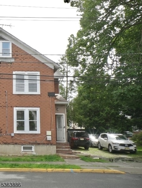 Building Photo - 69 Carlton Ave