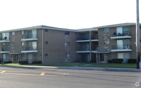 Foto principal - 1449 State St