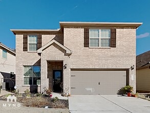 Building Photo - 9708 Betulla Dr