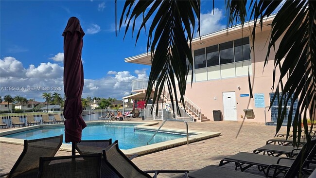 Photo - 3161 S Ocean Dr Apartment