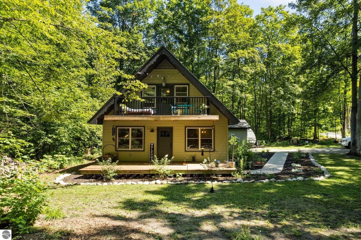 Primary Photo - 2170 N Jacobson Rd
