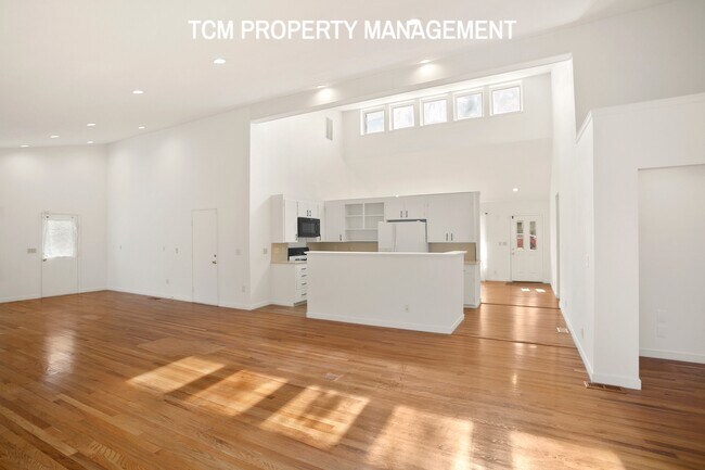 Foto del edificio - 1053 Lynnwood Ave NE