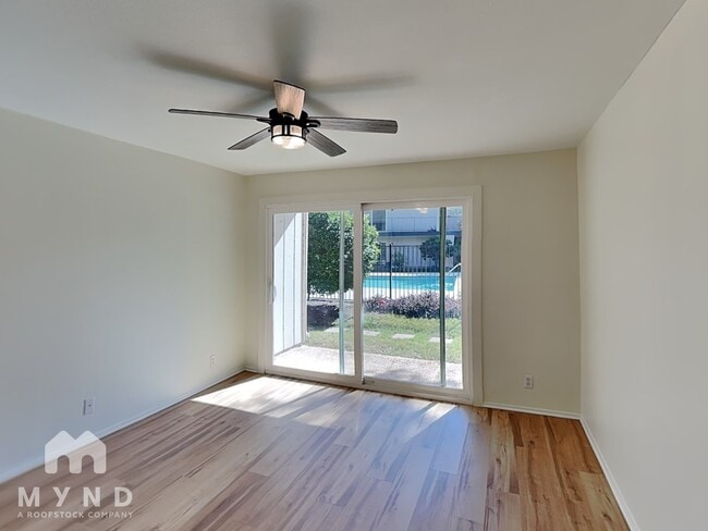 Foto del edificio - 500 E Riverside Dr