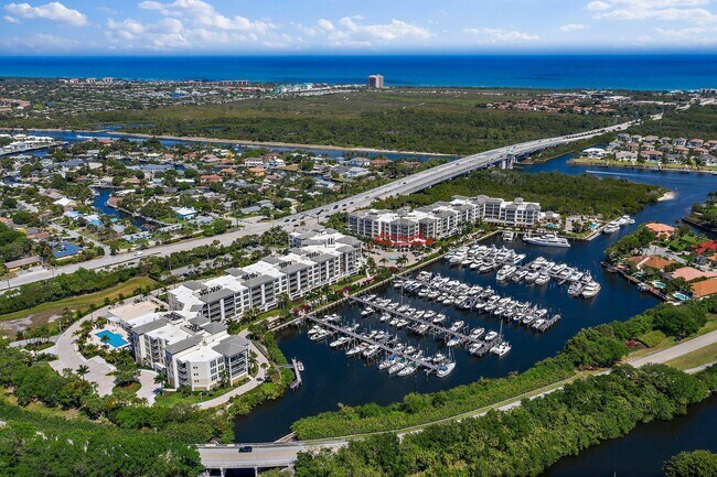 Foto del edificio - 2700 Donald Ross Rd
