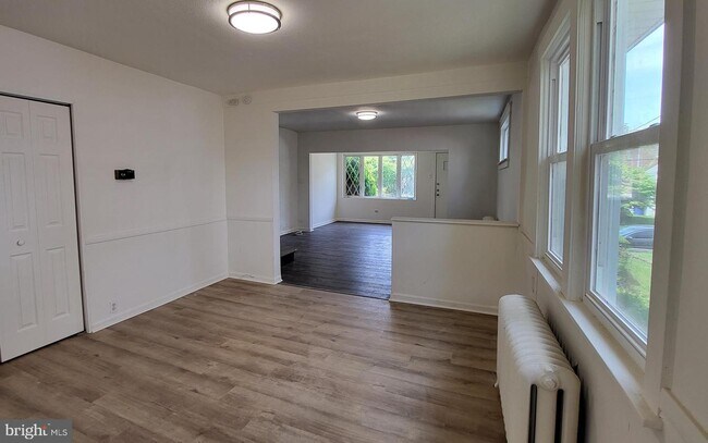 Foto del edificio - 922 Pitman Ave