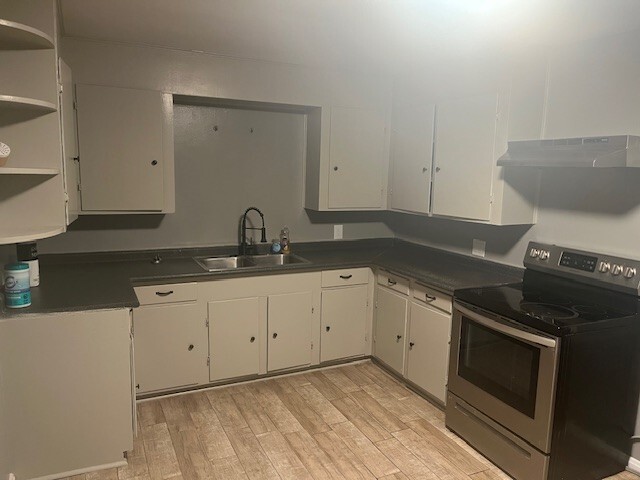 Kitchen - 653 Camp Cir