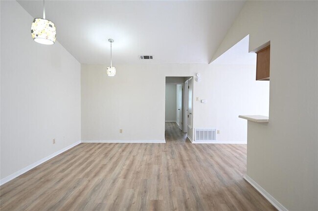 Foto del edificio - 1003 Crockett St