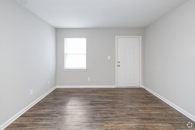 1HAB, 1BA - Sala de estar de 450 pies cuadrados - Tyler Park Apartments