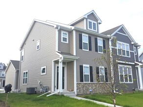 Building Photo - 1472 Olde Highlander Dr