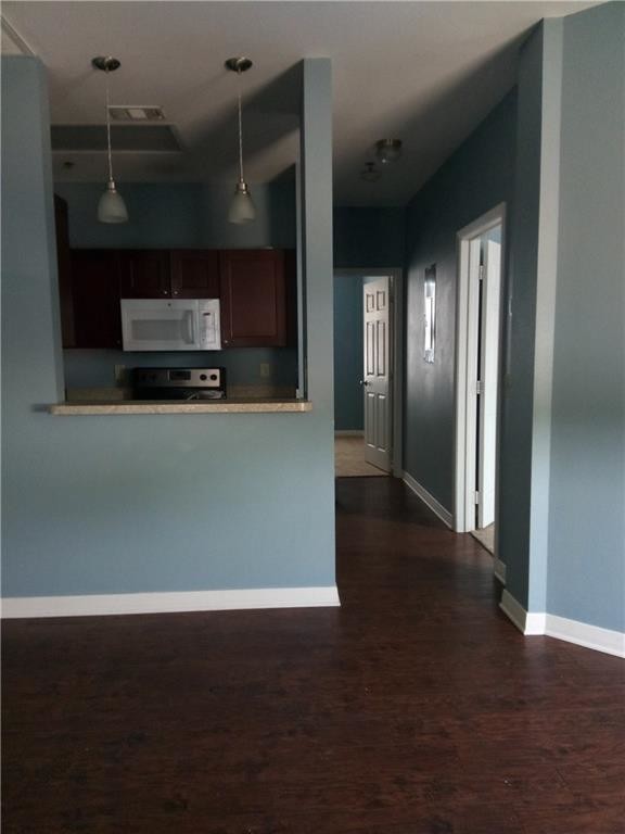 Building Photo - 500 N Bell Ave