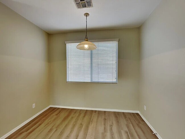 Foto del edificio - 5222 W Fulton St