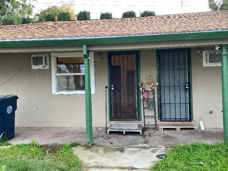 Primary Photo - 420 Cleveland Ave