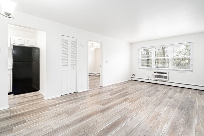 Interior Photo - Lindsay Court Apartments