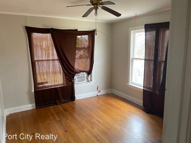 Foto del edificio - 1 br, 1 bath House - 256 Wyandotte St