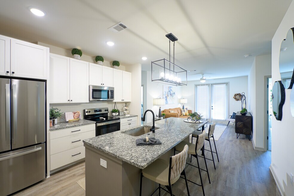 Picture of Apartments for Rent with High Ceilings Near Villas at Pebble Creek Farm ...