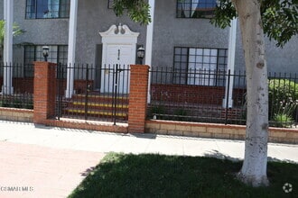Building Photo - 4369 Ethel Ave