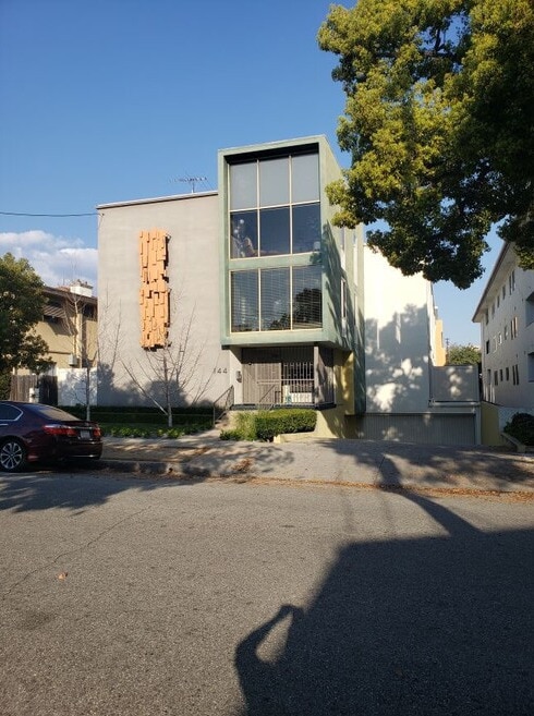 144 S Catalina Ave. - 144 S Catalina St