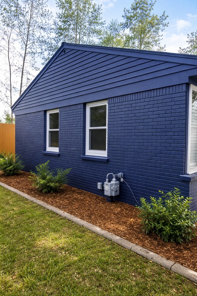 Building Photo - 2801 Alvin Ave