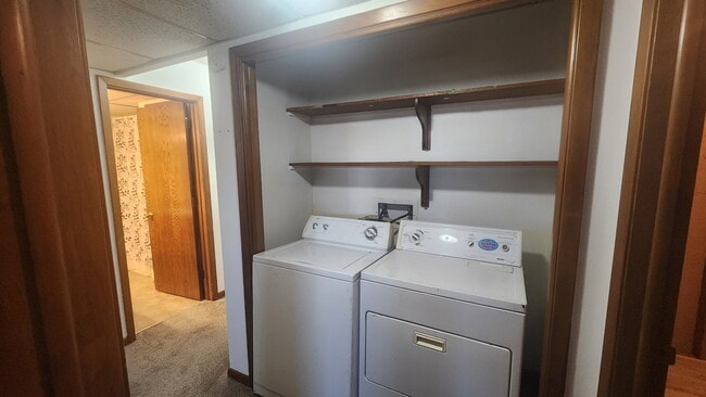 Foto del edificio - Thompson Apartments