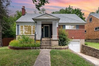 Building Photo - 3699 Edgebrook Dr