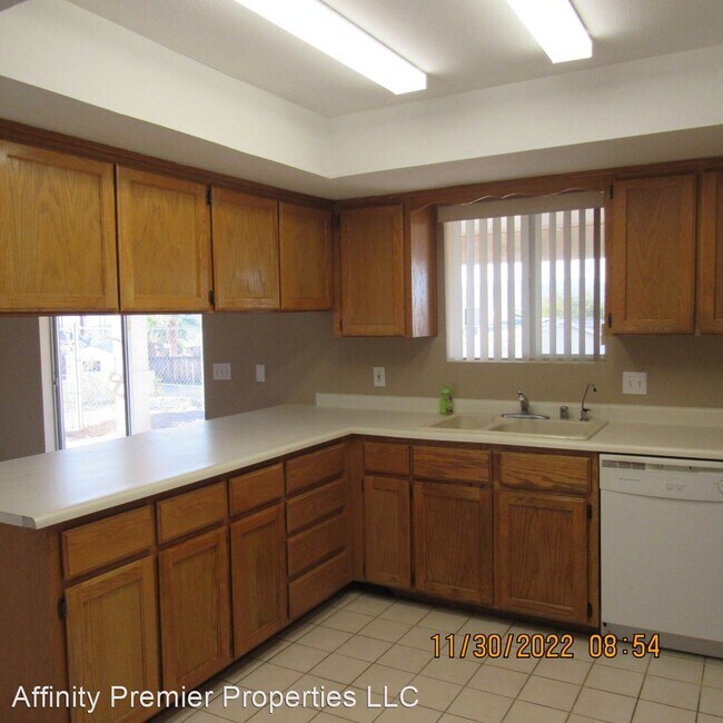 Building Photo - 3 br, 2 bath House - 3447 Oro Grande Blvd.