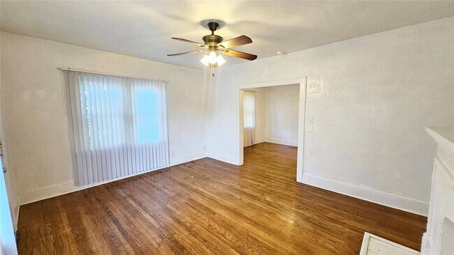 Foto del edificio - 2203 N Barnes Ave