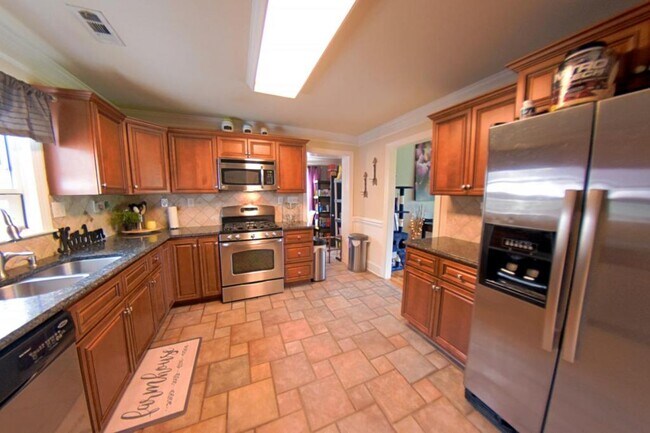 Building Photo - 4613 Kipling Dr.