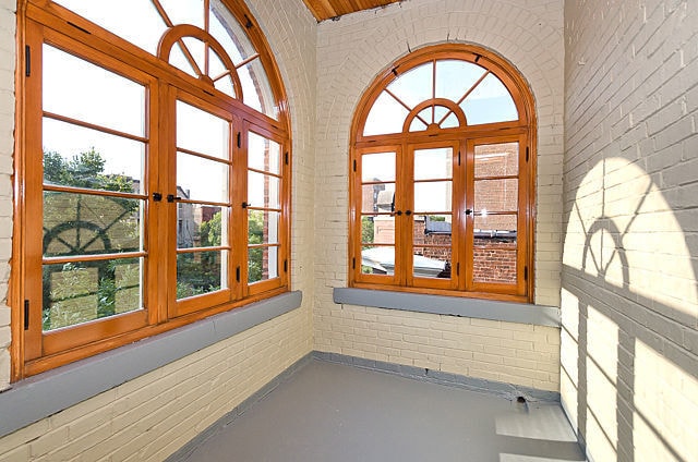 Foto del edificio - 5825 N Kenmore Ave