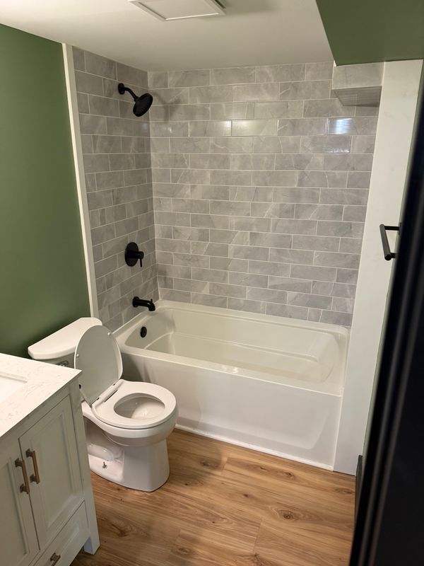 Building Photo - 2157 Singleton St