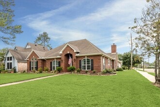 Building Photo - 20334 Hampshire Rocks Dr