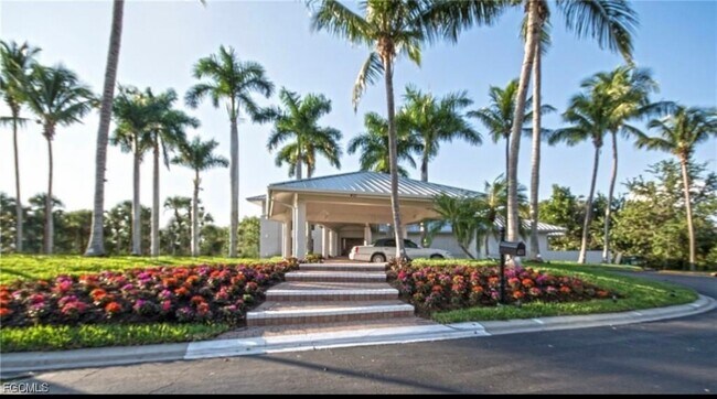 Building Photo - 340 Horse Creek Dr