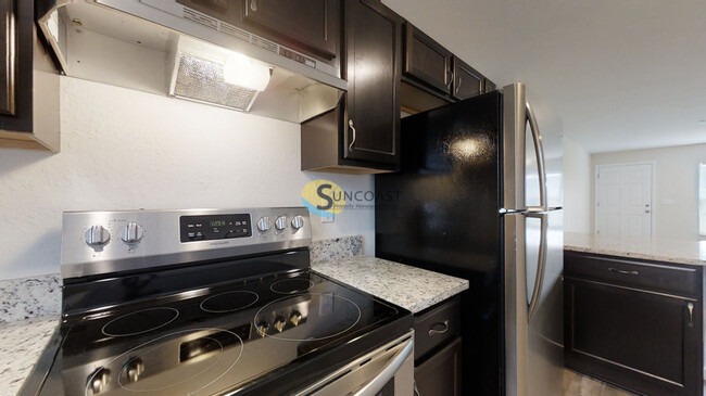 Building Photo - Gorgeous 2 BR/2 BA Apartment Home is Ready...