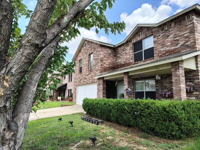 Foto del edificio - 3144 Pine Valley Dr