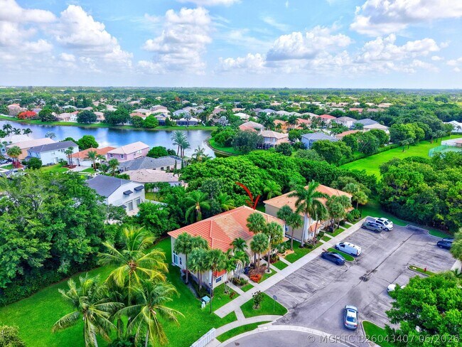 Foto del edificio - 6917 Crooked Fence Dr