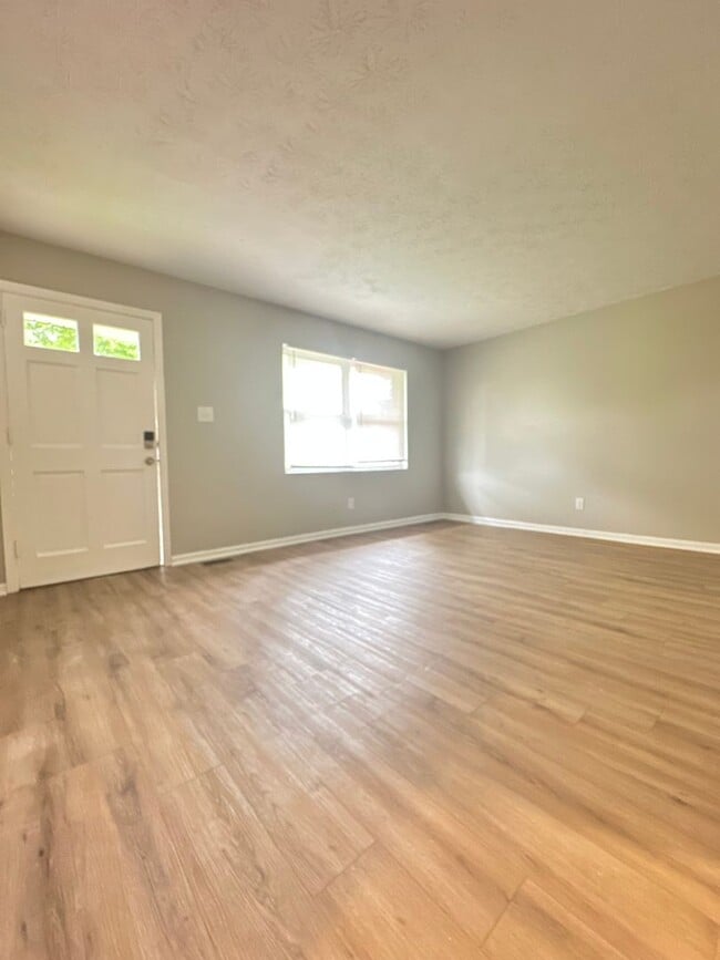 Building Photo - 1877 Costigan Dr